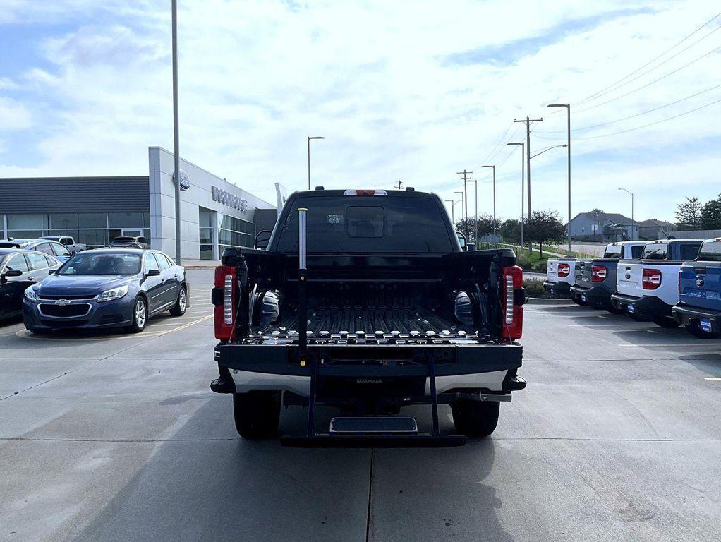 new 2025 Ford F-250 car, priced at $75,299