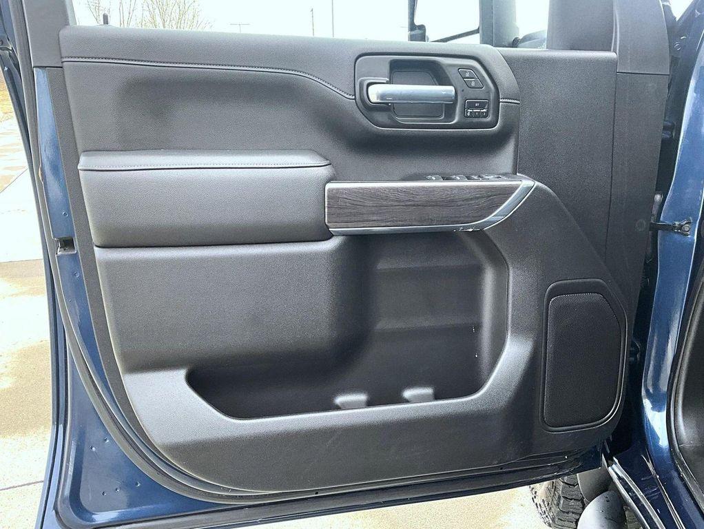 used 2022 Chevrolet Silverado 2500 car, priced at $58,345