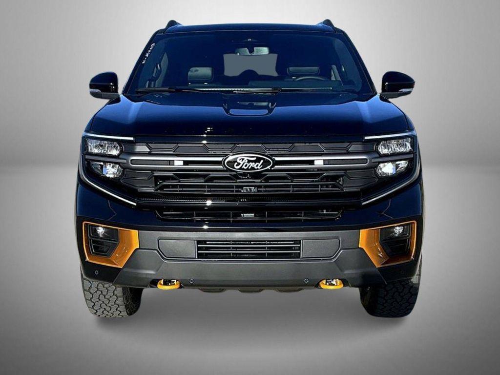 new 2025 Ford Expedition car, priced at $80,944