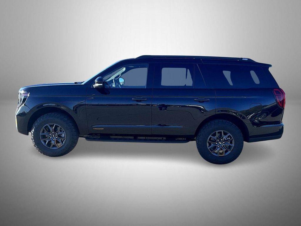 new 2025 Ford Expedition car, priced at $80,944