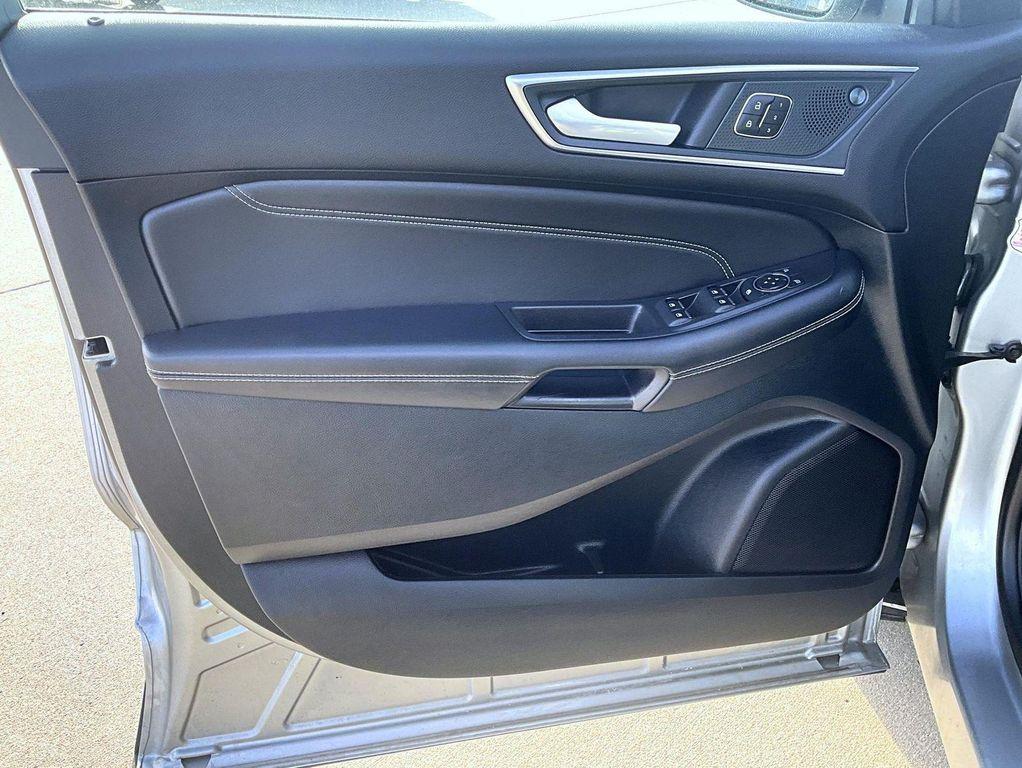 used 2024 Ford Edge car, priced at $27,645