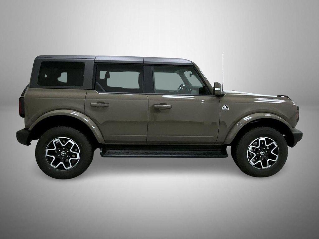 new 2025 Ford Bronco car, priced at $52,389