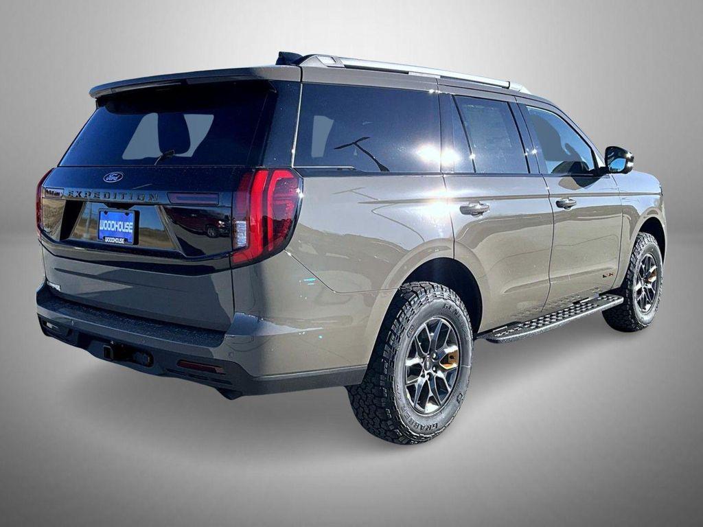 new 2026 Ford Expedition car, priced at $82,789