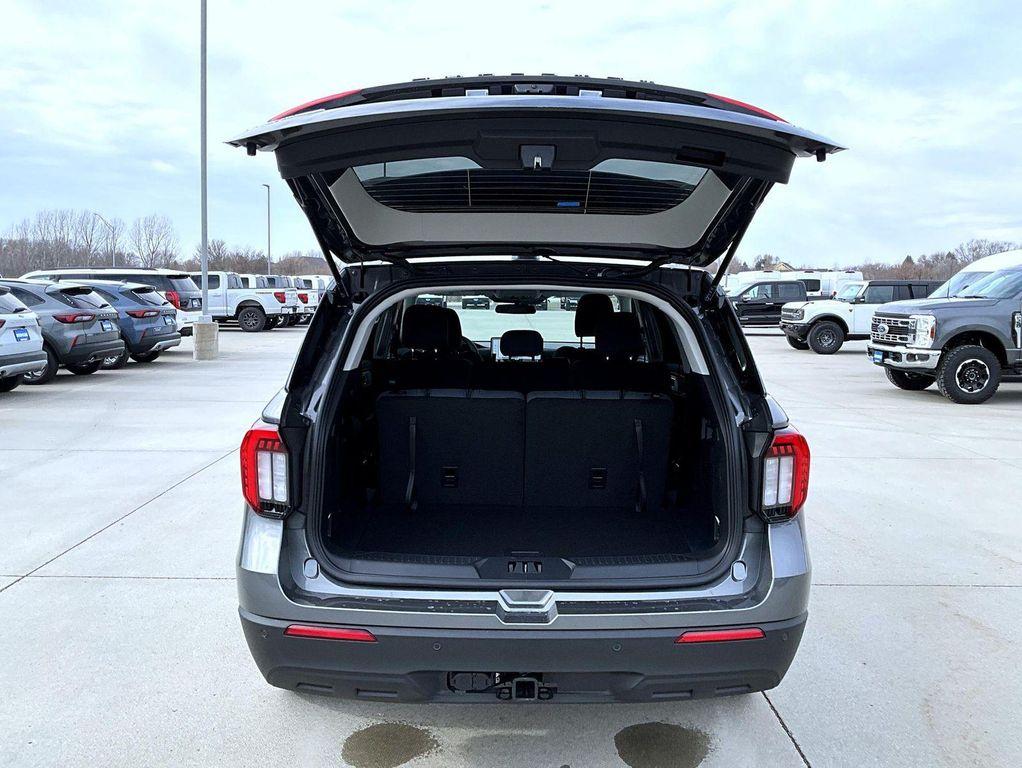 new 2026 Ford Explorer car, priced at $41,359