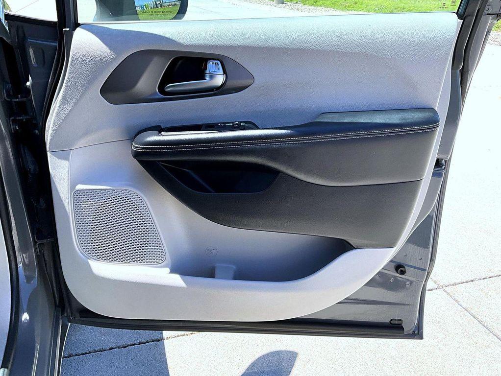 used 2022 Chrysler Pacifica car, priced at $25,944