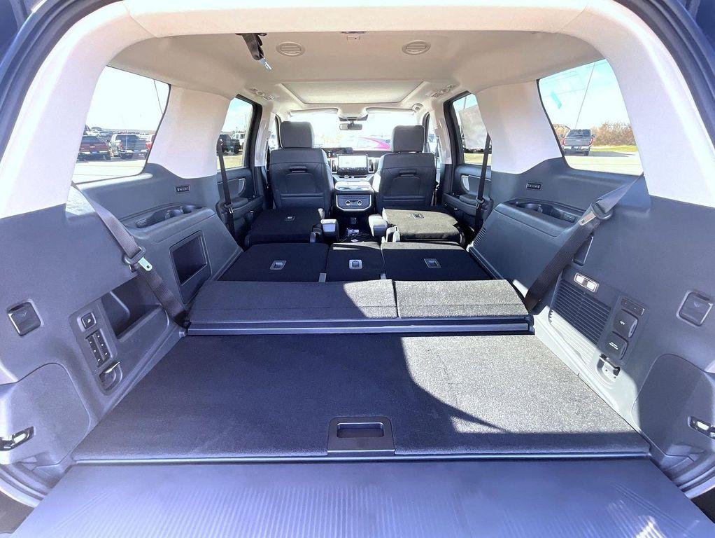 new 2025 Ford Expedition car, priced at $68,644