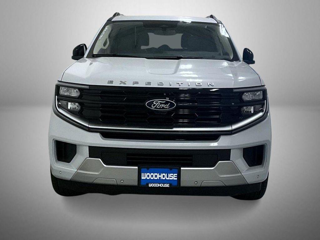 new 2025 Ford Expedition car, priced at $76,054