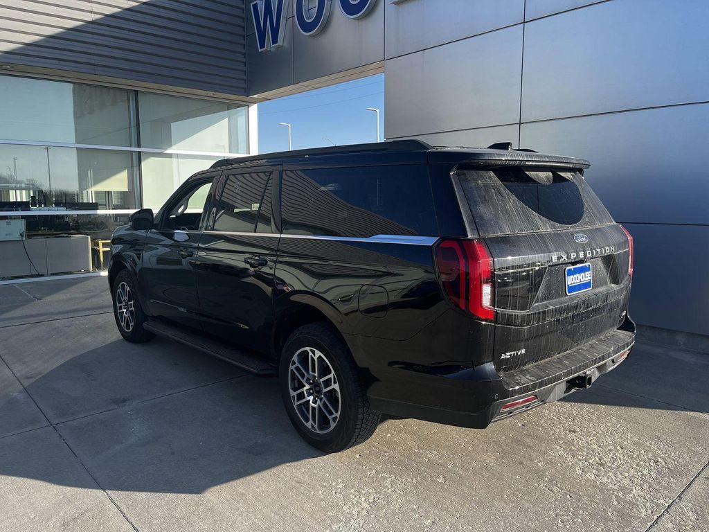 used 2025 Ford Expedition Max car, priced at $60,945