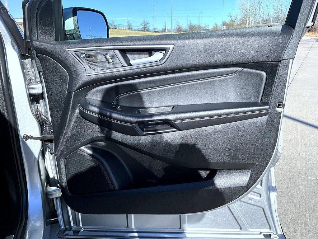 used 2024 Ford Edge car, priced at $23,345