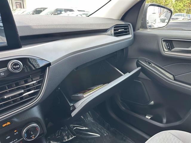 used 2022 Ford Escape car, priced at $21,888