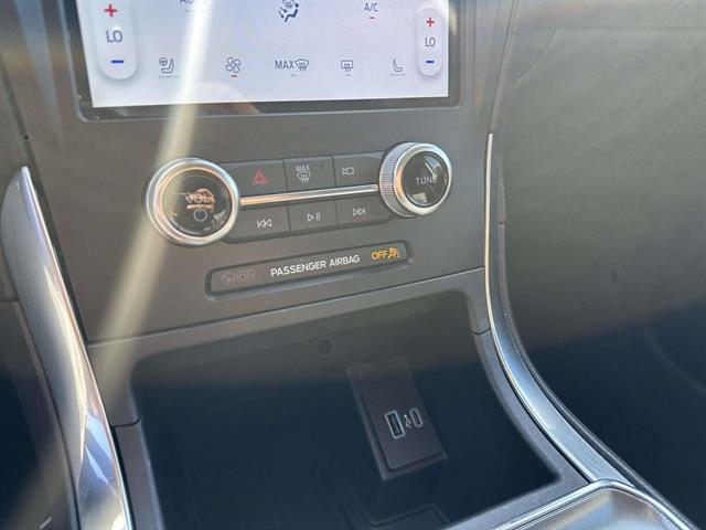 used 2024 Ford Edge car, priced at $28,773