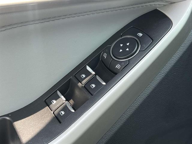 used 2022 Ford Explorer car, priced at $25,998