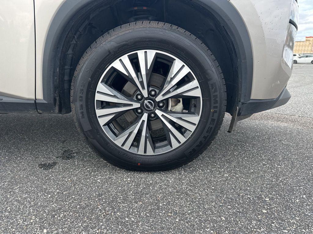 used 2023 Nissan Rogue car, priced at $17,888