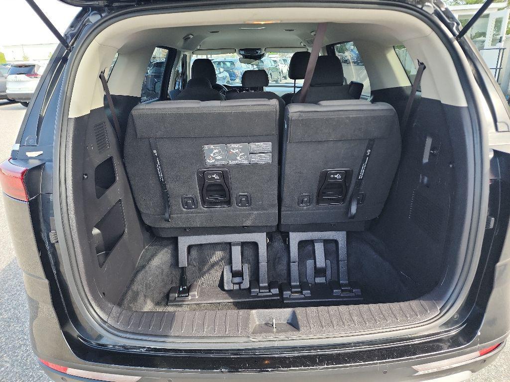 used 2022 Kia Carnival car, priced at $18,388