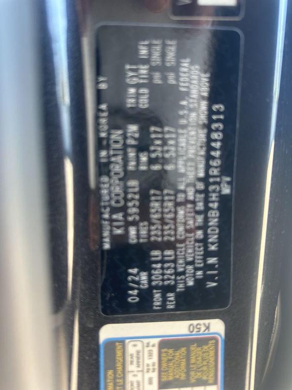 used 2024 Kia Carnival car, priced at $30,488