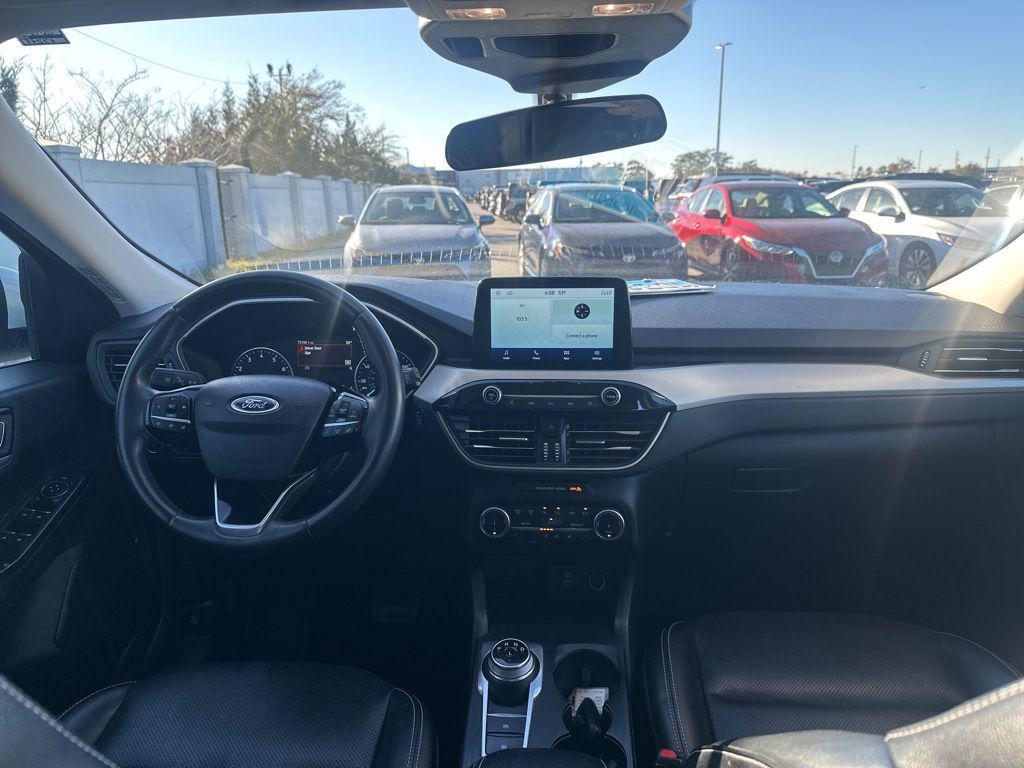 used 2022 Ford Escape car, priced at $13,994