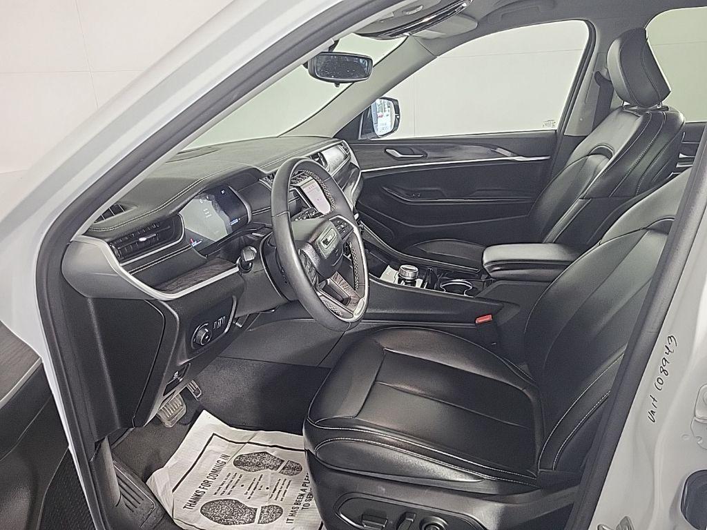 used 2023 Jeep Grand Cherokee car, priced at $22,988