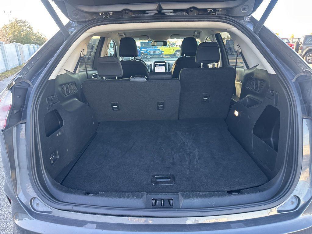 used 2023 Ford Edge car, priced at $17,365