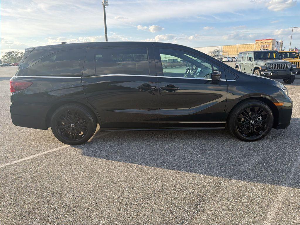 used 2025 Honda Odyssey car, priced at $34,994