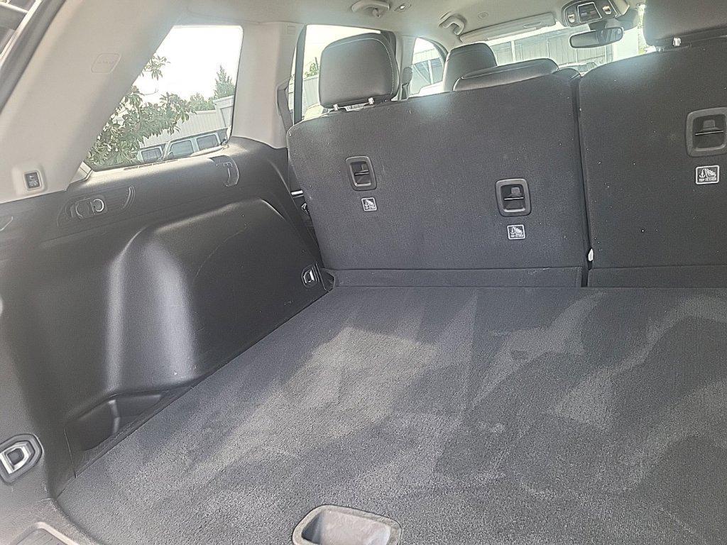 used 2023 Jeep Grand Cherokee car, priced at $21,998