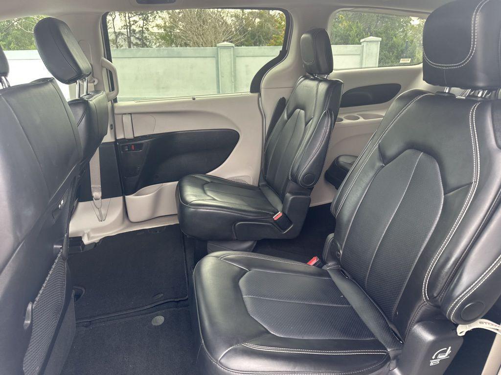 used 2024 Chrysler Pacifica car, priced at $28,888