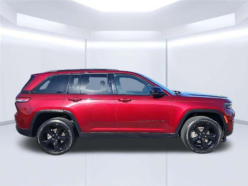 used 2023 Jeep Grand Cherokee car, priced at $24,998