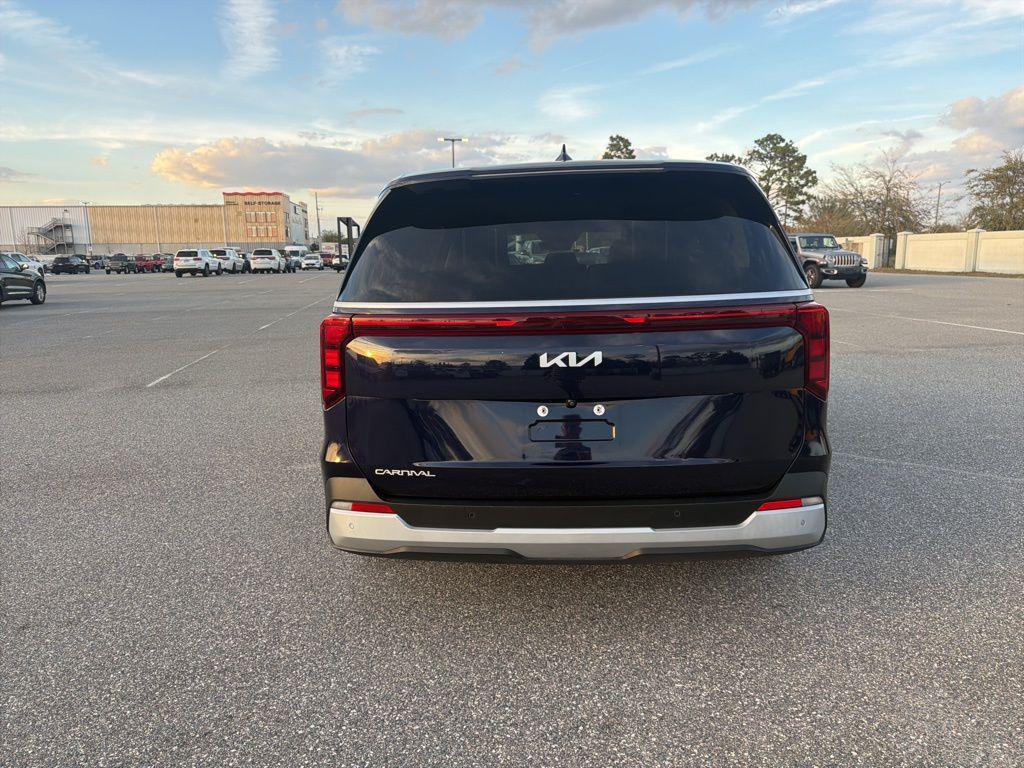 used 2025 Kia Carnival car, priced at $33,849