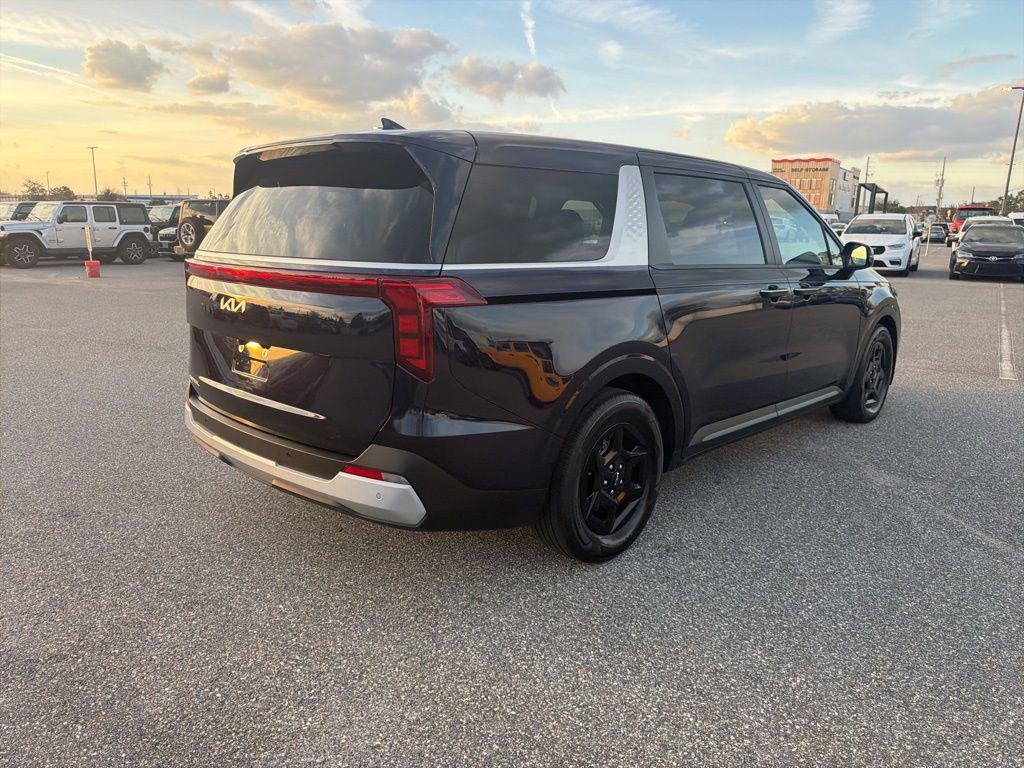 used 2025 Kia Carnival car, priced at $33,849