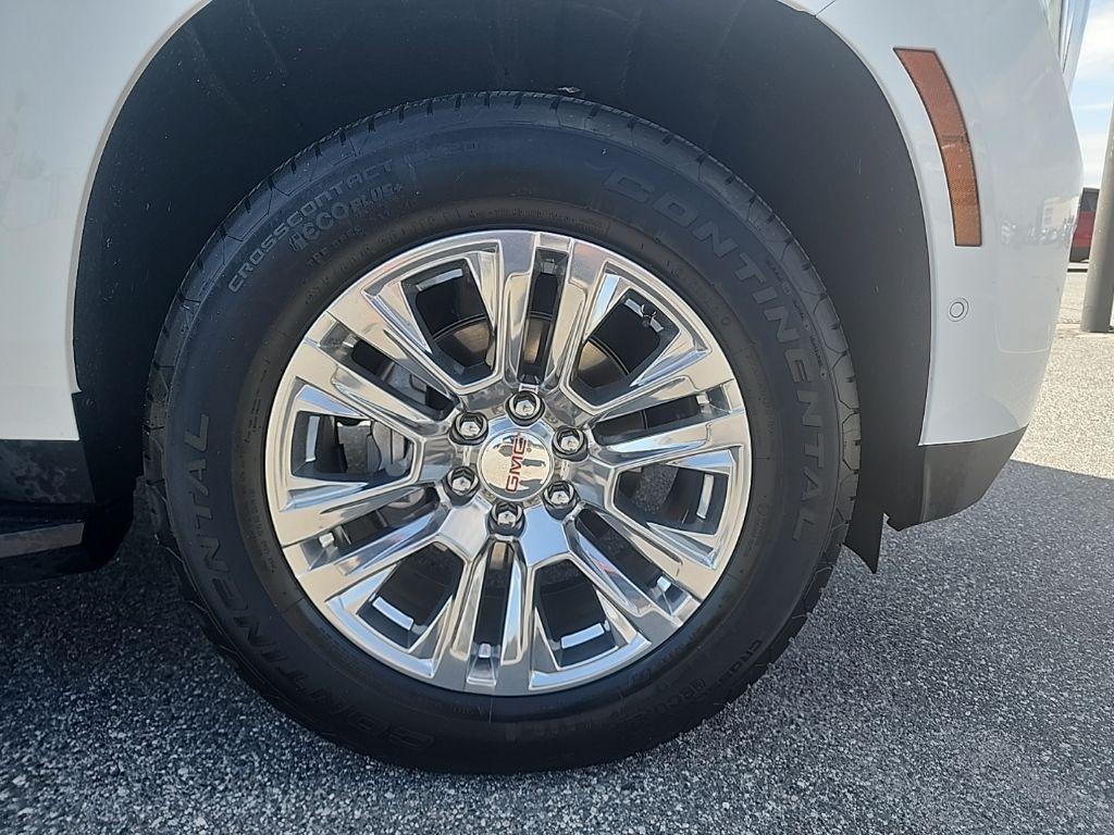 used 2025 GMC Yukon XL car, priced at $68,488