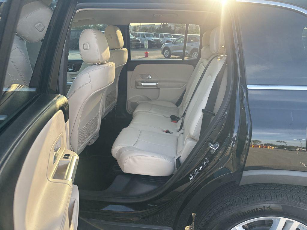 used 2023 Mercedes-Benz GLB 250 car, priced at $25,988