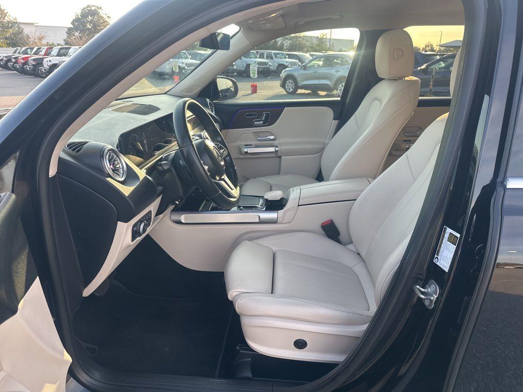 used 2023 Mercedes-Benz GLB 250 car, priced at $25,988