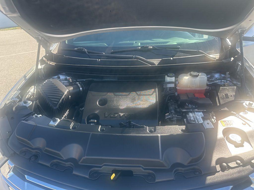 used 2022 Chevrolet Traverse car, priced at $22,588