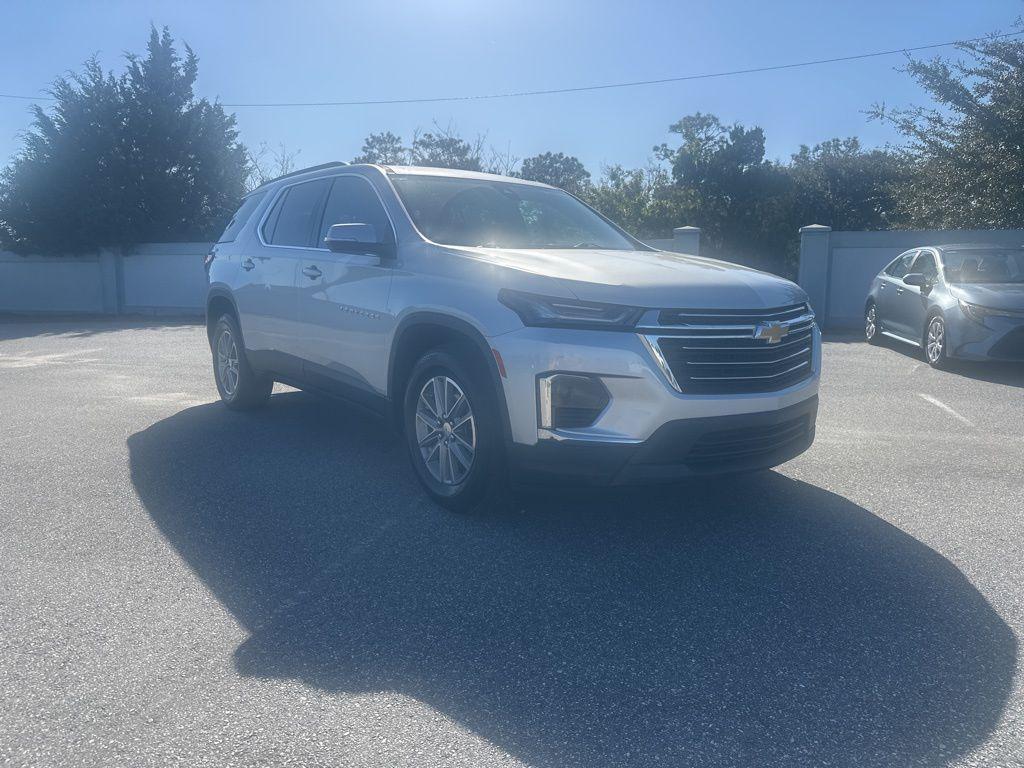 used 2022 Chevrolet Traverse car, priced at $22,588