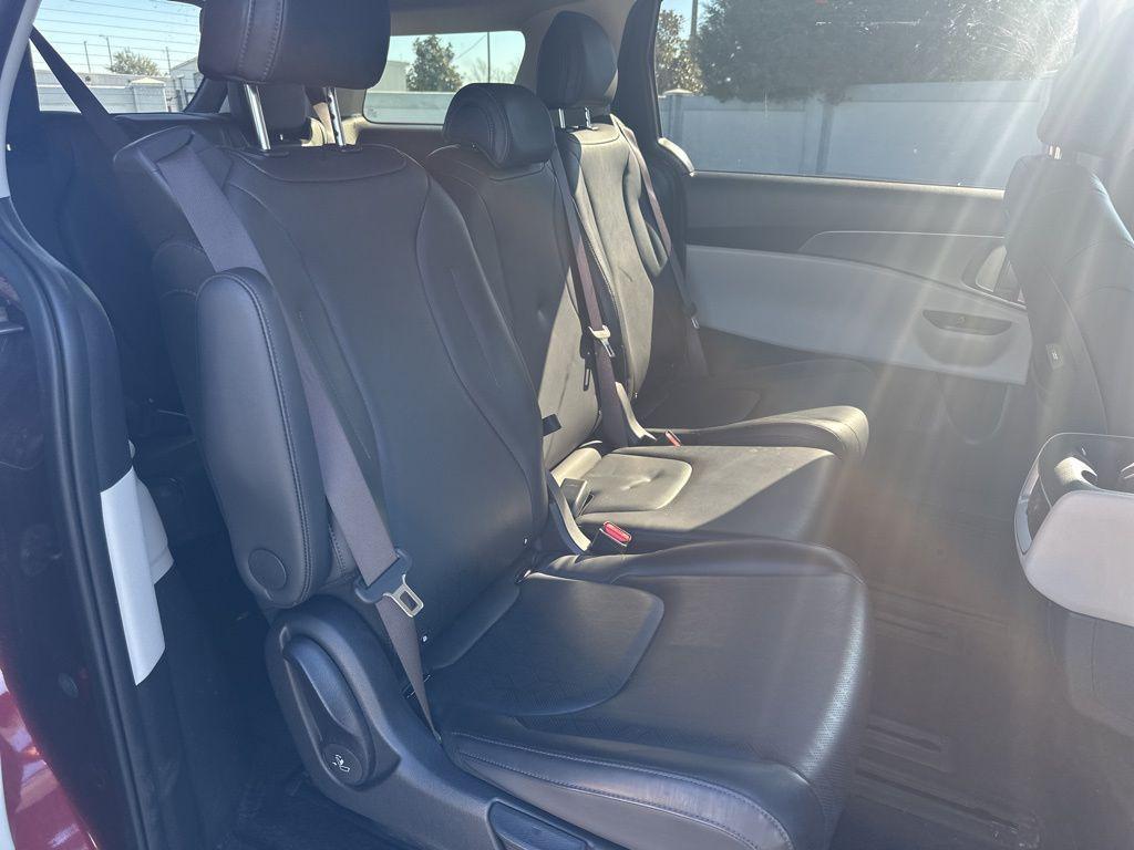 used 2024 Kia Carnival car, priced at $29,488