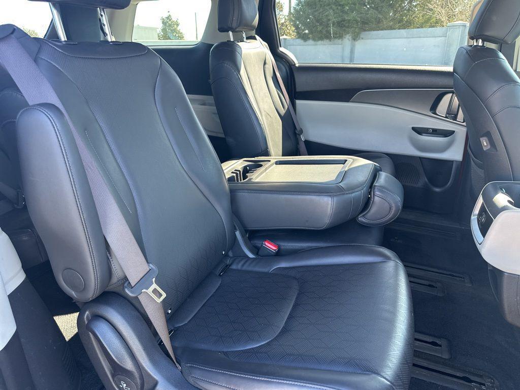 used 2024 Kia Carnival car, priced at $29,488