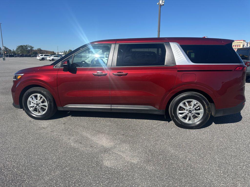 used 2024 Kia Carnival car, priced at $29,488