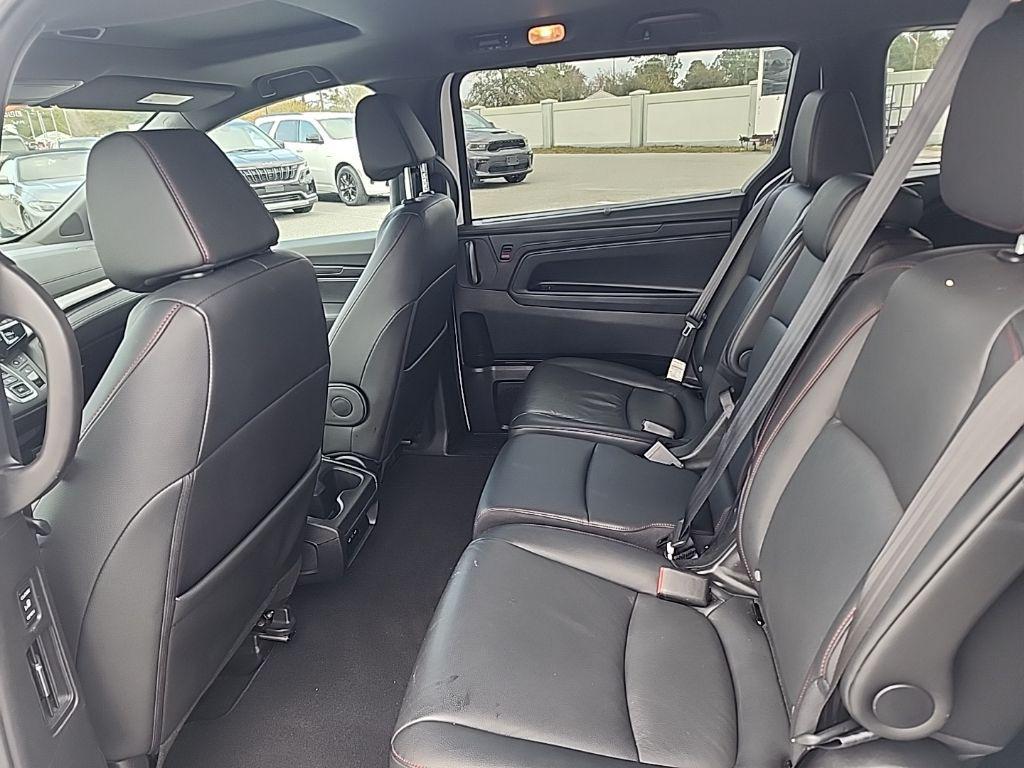 used 2025 Honda Odyssey car, priced at $36,888