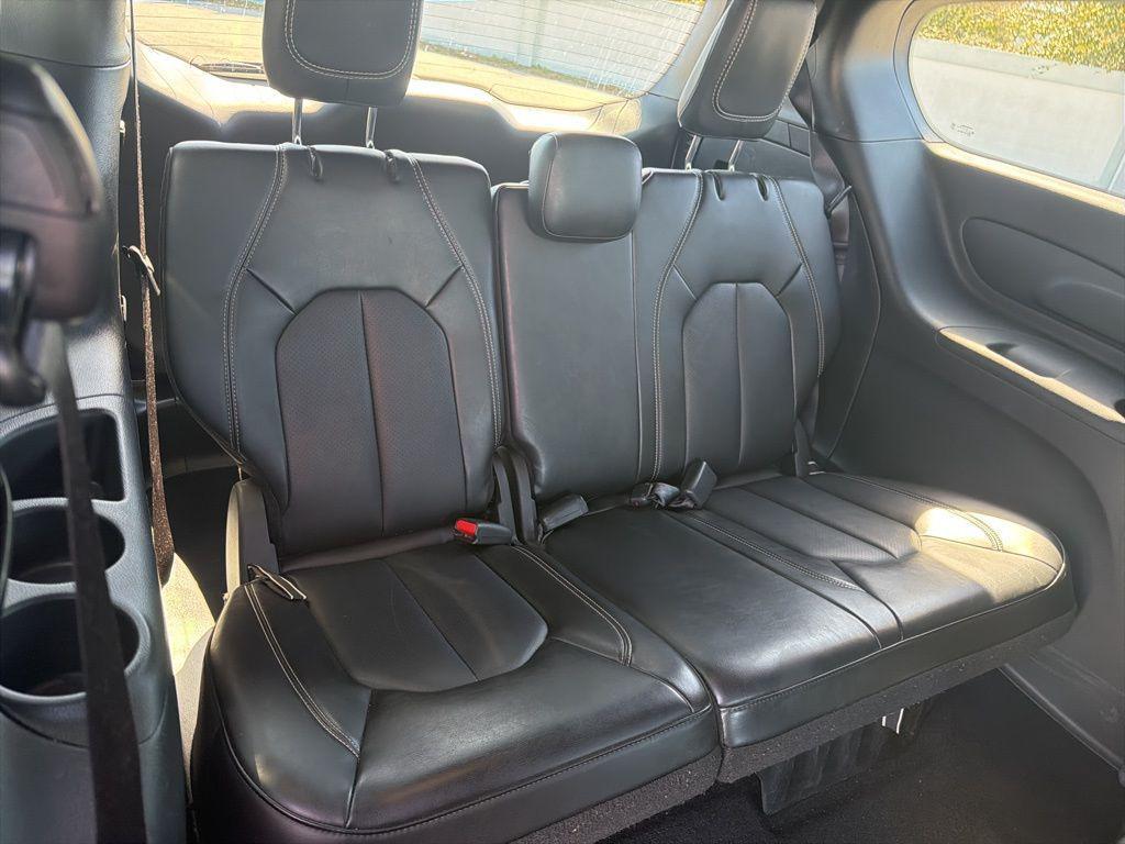 used 2025 Chrysler Pacifica car, priced at $27,124