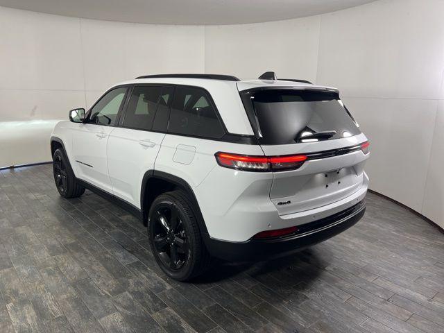 used 2023 Jeep Grand Cherokee car, priced at $24,490