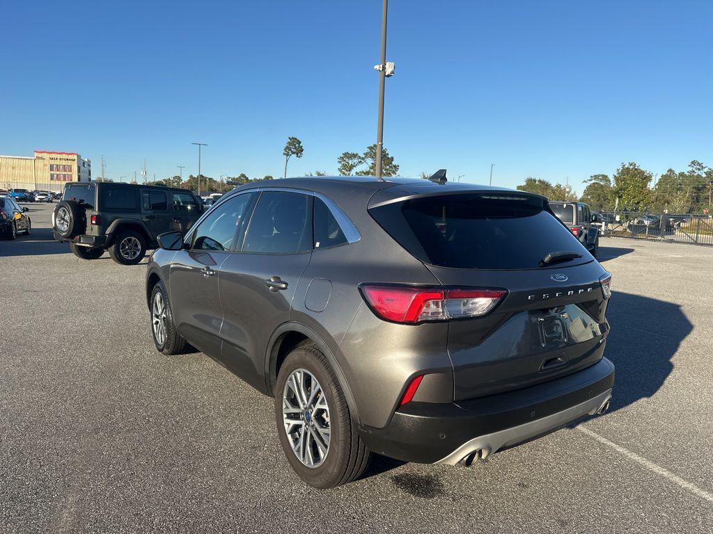 used 2022 Ford Escape car, priced at $13,988