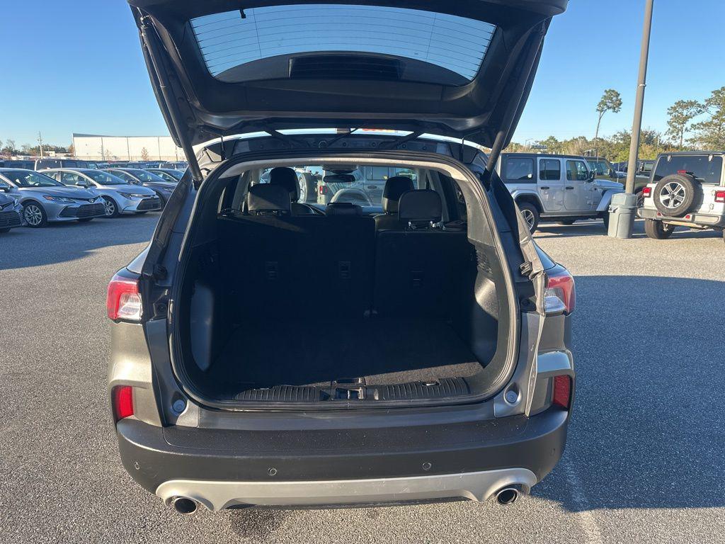 used 2022 Ford Escape car, priced at $13,988