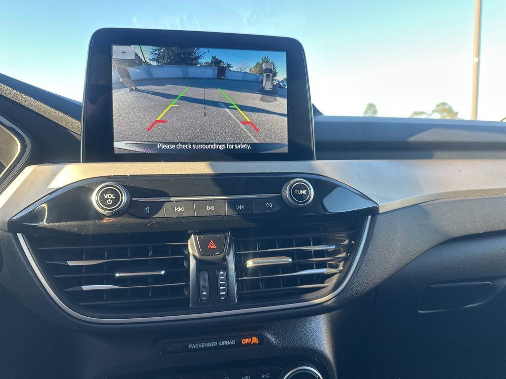 used 2022 Ford Escape car, priced at $13,988