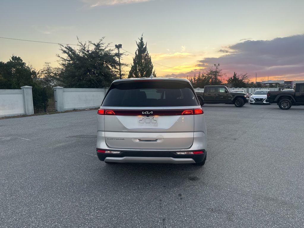 used 2022 Kia Carnival car, priced at $18,887