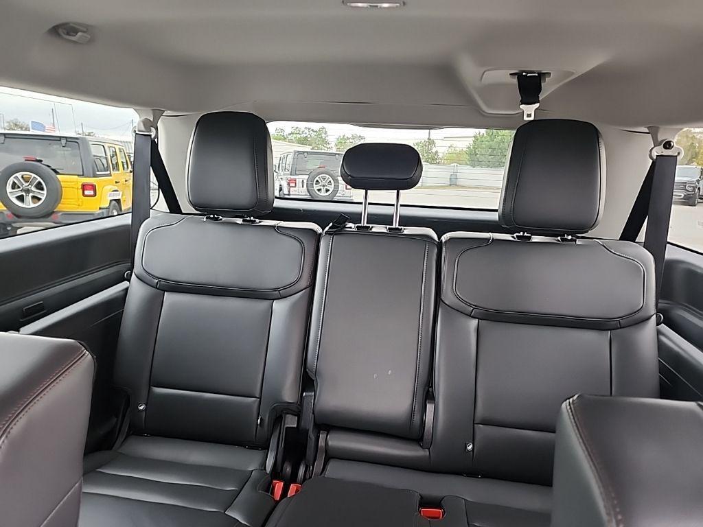 used 2025 Ford Expedition Max car, priced at $58,999