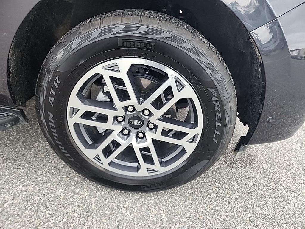 used 2025 Ford Expedition Max car, priced at $58,999