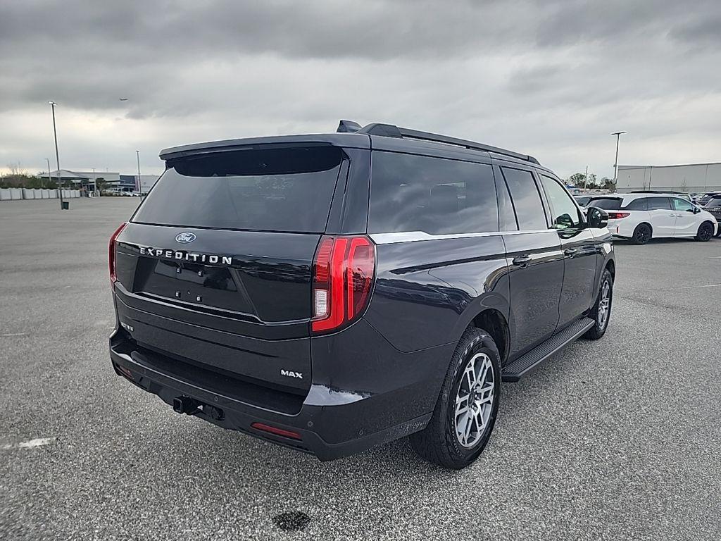 used 2025 Ford Expedition Max car, priced at $58,999