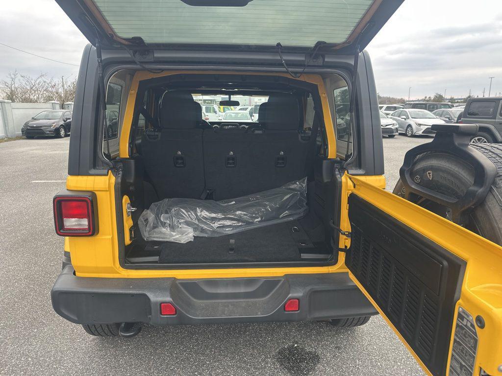 used 2021 Jeep Wrangler Unlimited car, priced at $22,488