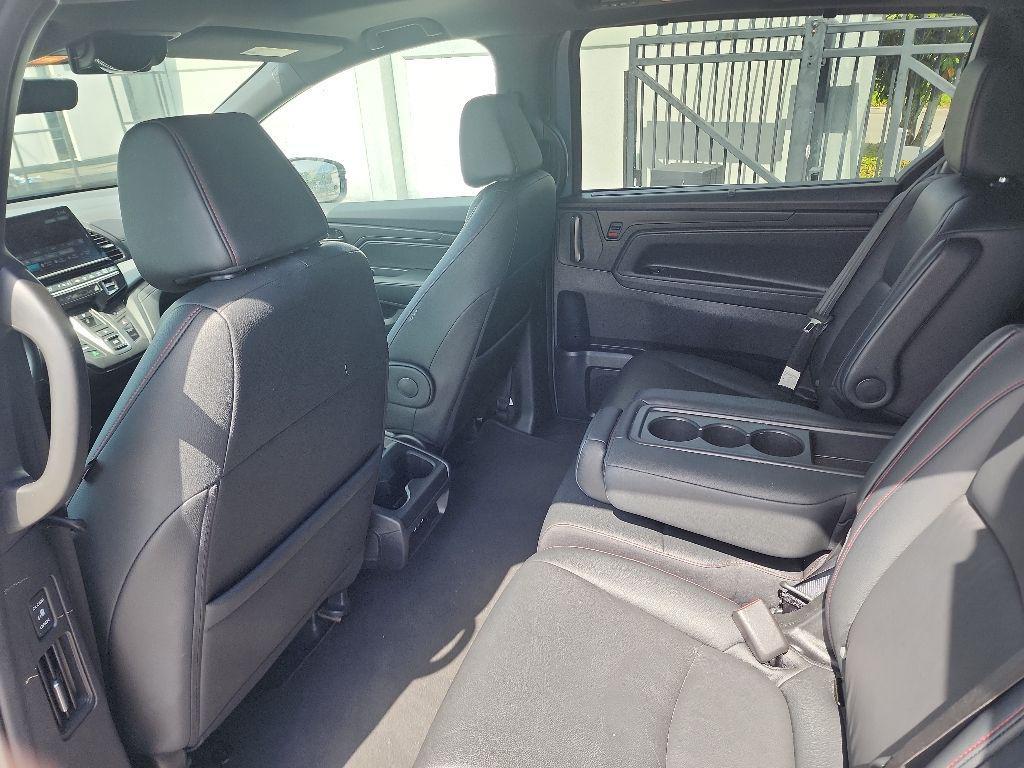used 2025 Honda Odyssey car, priced at $37,688