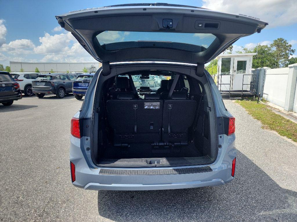 used 2025 Honda Odyssey car, priced at $37,688