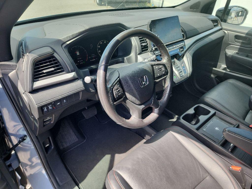 used 2025 Honda Odyssey car, priced at $37,688